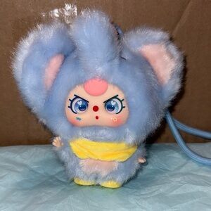 Baby Three Mini Hug Pendant CONFIRMED Elephant